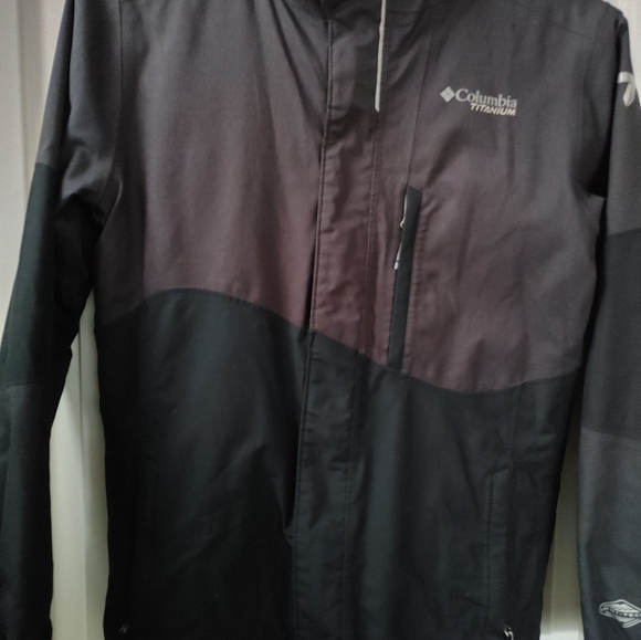 Kids Columbia Titanium Charcoal Grey & Black Ski Jacket ~ Size M (10-12) - Picture 2 of 16